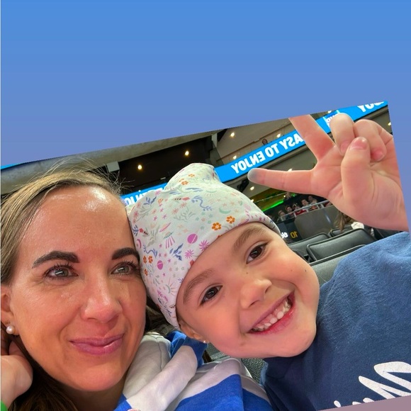 Meet your Posher, Erica - Picture 2 of 2